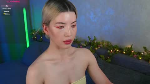 Snapshot of lindathackerr chatting on June 2026 04:39:02 AM Linda online show from June 2026 04:39:02 AM