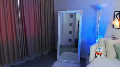 Alexandra online show from October 2025 10:24:01 AM