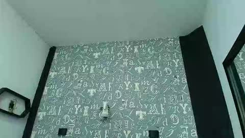  Lindsey  online show from September 2025 12:08:02 PM