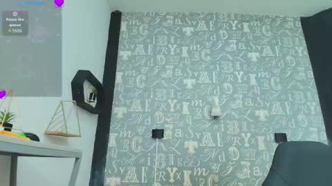  Lindsey  online show from December 2025 12:14:02 PM