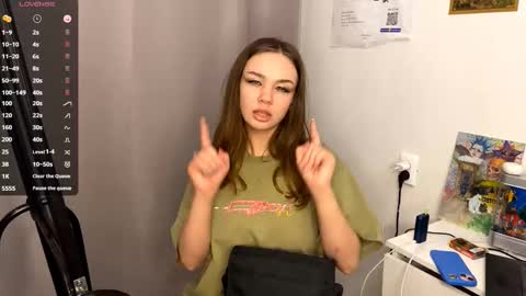 Kate online show from November 2025 07:47:01 PM