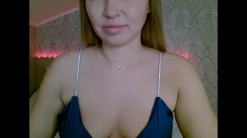 Anna online show from December 2024 10:32:01 AM