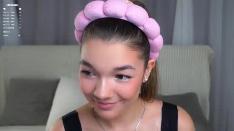 Kate online show from October 2025 11:31:02 AM