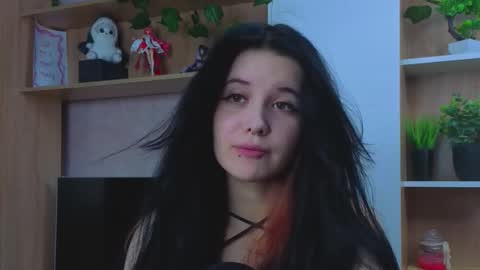 Snapshot of lingralbovsky chatting on September 2025 05:45:01 PM lingralbovsky online show from September 2025 05:45:01 PM