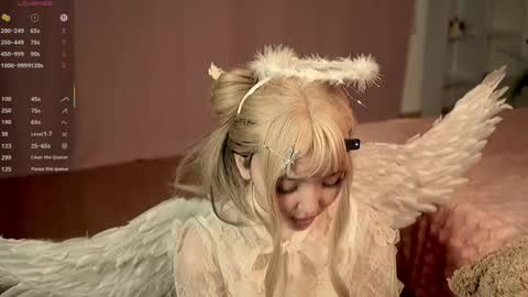 Linh -   online show from May 2026 09:19:01 PM