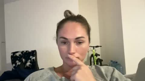 linka555 online show from December 2025 04:46:02 PM