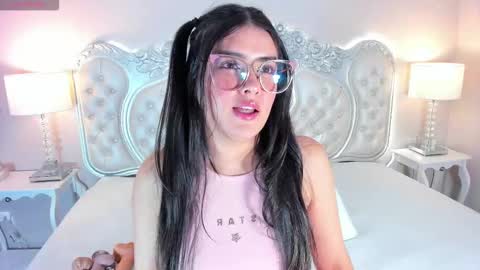 Linna online show from September 2025 04:45:01 AM