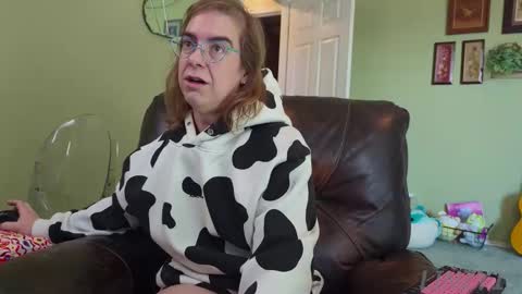 Linzy19 online show from November 2025 05:13:01 PM