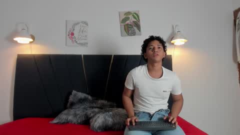 Snapshot of lio18_cum chatting on March 2026 01:33:01 AM lio18_cum online show from March 2026 01:33:01 AM