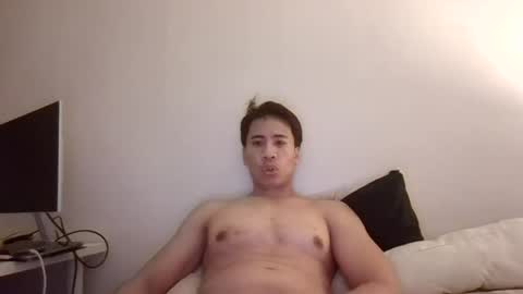 Snapshot of liolee212 chatting on June 2026 01:01:02 PM Lio online show from June 2026 01:01:02 PM