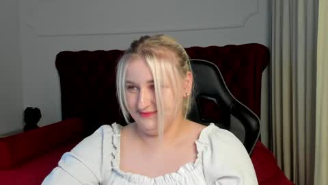 LioraArdyn online show from May 2026 06:26:01 PM