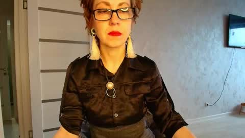 Liora Weiss online show from April 2026 09:19:01 AM
