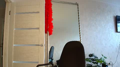 Liora Weiss online show from July 2026 09:24:01 AM