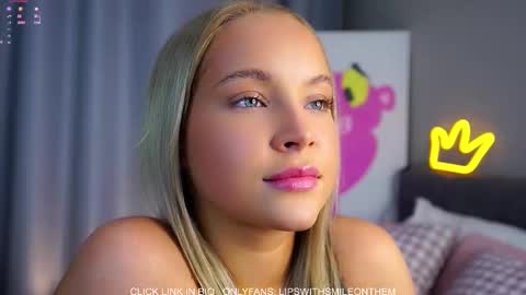 Amelia online show from November 2025 01:03:02 AM