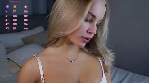 Amelia online show from February 2026 01:06:02 AM