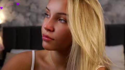 Snapshot of lipswithsmileonthem chatting on May 2026 05:02:02 AM Amelia online show from May 2026 05:02:02 AM
