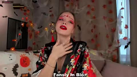 Snapshot of lipswithsweetonthem chatting on October 2025 02:37:02 AM Lina online show from October 2025 02:37:02 AM