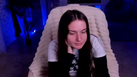 lisa_elfy online show from January 2025 04:01:02 PM