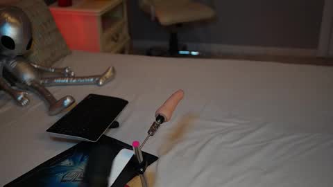 lisa_elfy online show from October 2025 04:55:01 PM