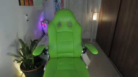 Lisa  online show from April 2026 11:11:02 AM