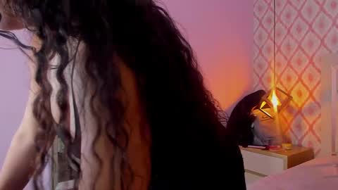  LISA  online show from February 2025 10:26:02 PM