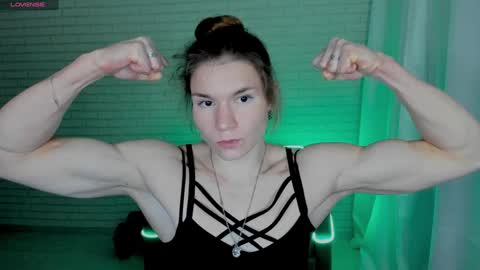 Snapshot of lisa_ree_ chatting on December 2024 04:17:02 AM lisa online show from December 2024 04:17:02 AM