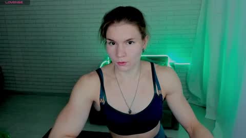 Snapshot of lisa_ree_ chatting on December 2024 09:33:02 AM lisa online show from December 2024 09:33:02 AM