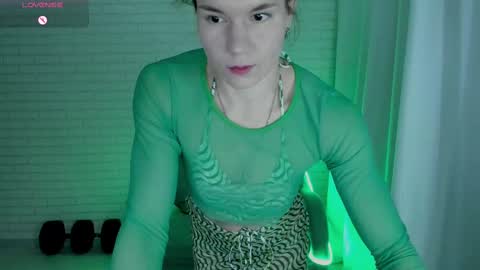 Snapshot of lisa_ree_ chatting on February 2025 11:59:02 PM lisa online show from February 2025 11:59:02 PM