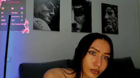 Lisa online show from September 2025 07:05:01 PM