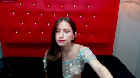 Snapshot of lisa_styleglam chatting on December 2024 12:38:02 PM Lisa online show from December 2024 12:38:02 PM