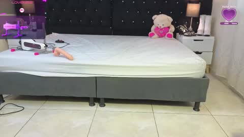 lisa_sweetas online show from January 2026 07:41:01 PM