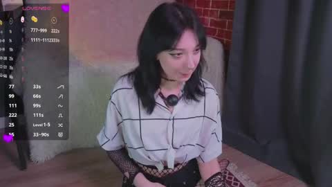 Lisa online show from April 2026 10:19:02 PM