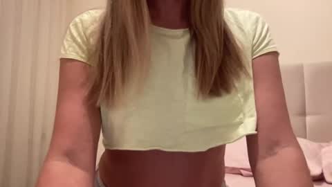 Lisa online show from January 2025 08:04:02 PM