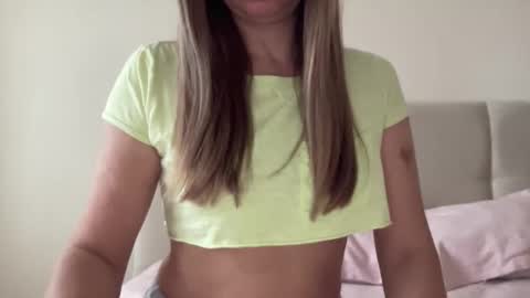 Lisa online show from December 2025 09:25:01 AM