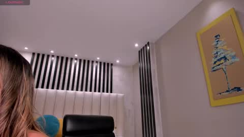 Lisa  Flowers online show from February 2026 10:38:02 AM