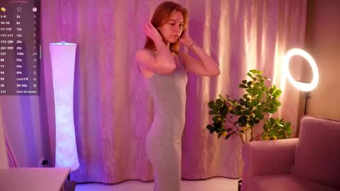 Molly online show from November 2025 04:41:01 PM