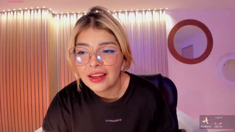 LISA MONROE online show from December 2024 08:33:01 PM