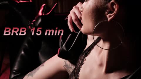 Lisa Moore online show from March 2026 10:08:02 AM