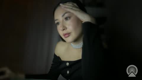 lisandriaa online show from April 2026 08:29:01 PM