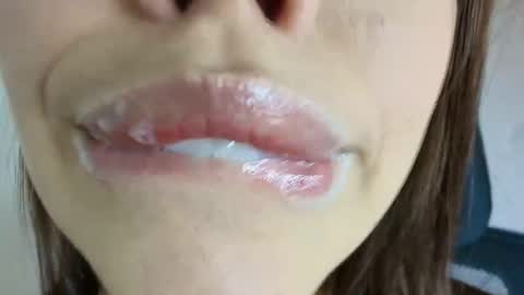 Lisbet online show from October 2025 09:58:02 PM