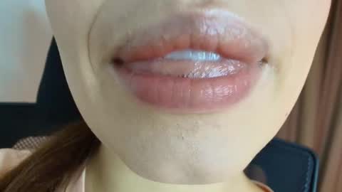 Lisbet online show from March 2026 10:48:01 PM