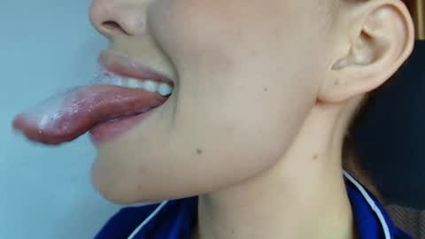 Lisbet online show from April 2026 10:20:01 PM