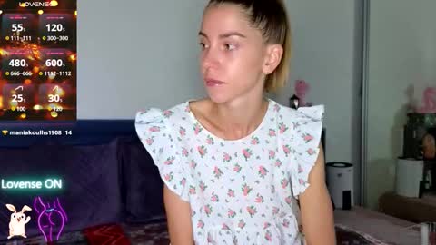 Kris Maks online show from October 2025 04:15:02 PM