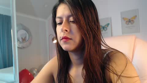Andrea online show from January 2025 03:49:01 PM