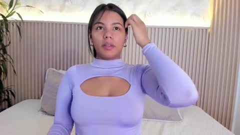 Snapshot of liss_reyes chatting on October 2025 03:33:02 PM Liss online show from October 2025 03:33:02 PM