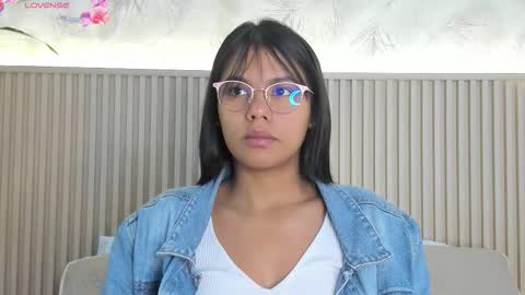 Snapshot of liss_reyes chatting on October 2025 11:47:01 AM Liss online show from October 2025 11:47:01 AM