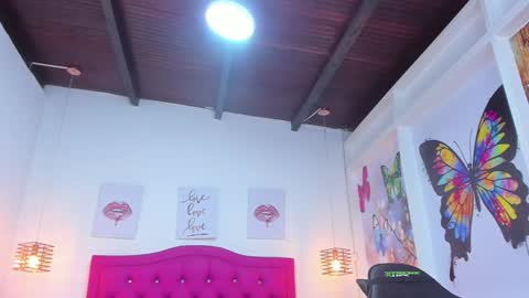 L I S S A  online show from December 2024 07:15:01 AM