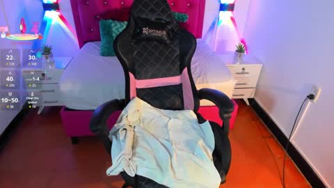 L I S S A  online show from September 2025 04:05:02 AM