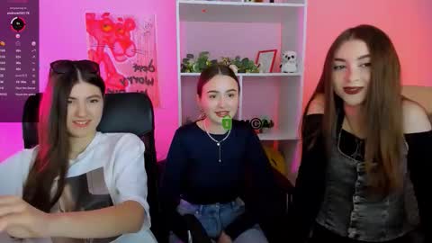 lissa_night online show from October 2025 12:57:02 PM