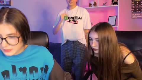 lissa_night online show from December 2025 11:48:01 AM